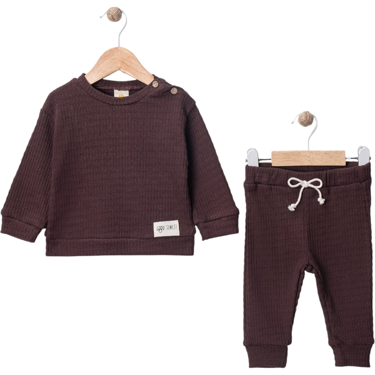 Crest-Embroidered Baby Set