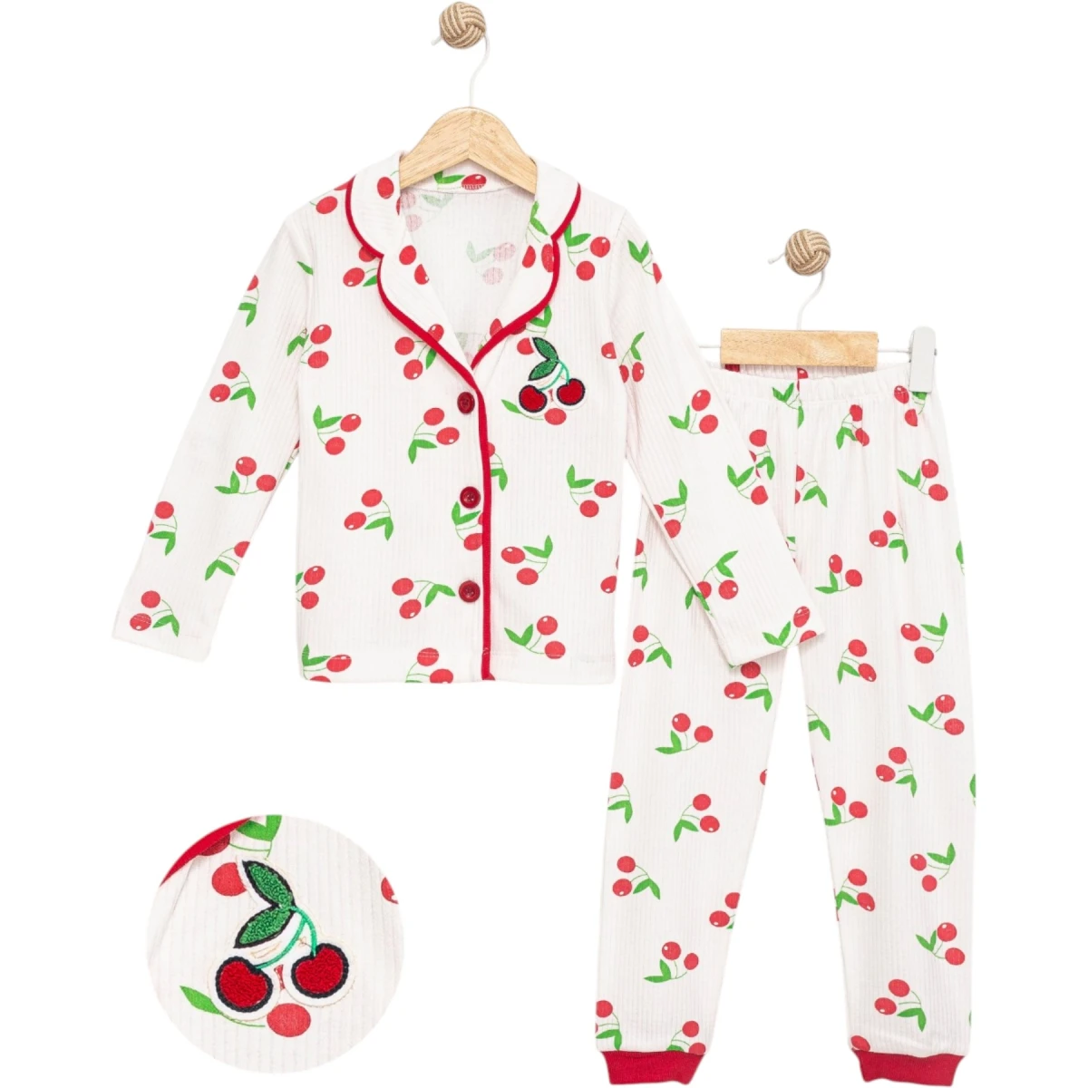 Kirazlı Süzeneli Yakalı Pijama Takım
