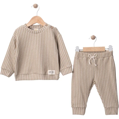 Crest-Embroidered Baby Set