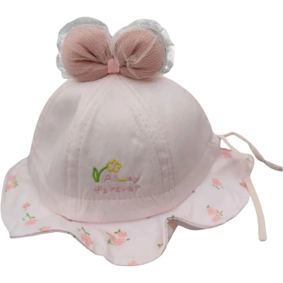 Embroidered girls' accessory