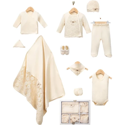 Lace-Trimmed Buttoned 10'lu Baby Gown