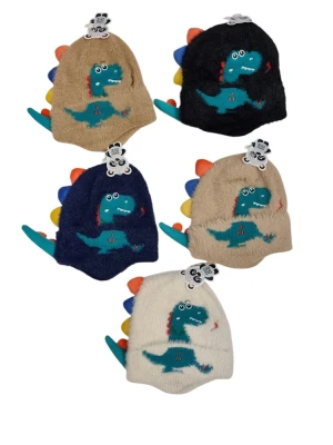 Dinozor Figürlü İçi Polar Soft Bere