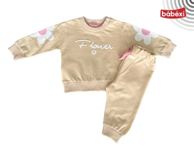 Two-Thread Flower Outfit